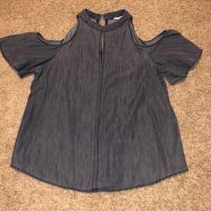 Boutique no shoulder top